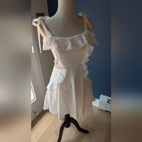 Saints & Secrets White Ruffle Dress Size S - Picture 6 of 8